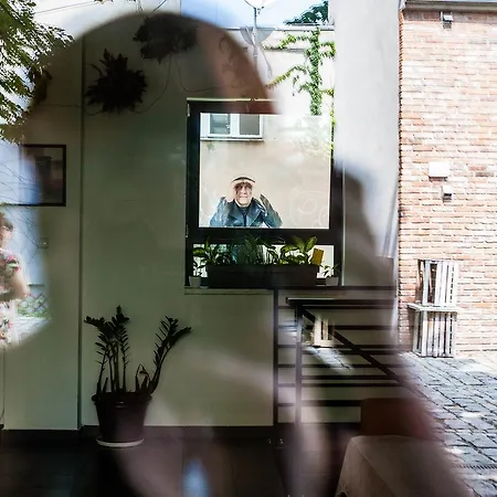 Hart & Art Gallery *