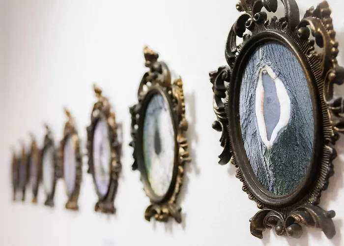 Hart & Art Gallery Хостел *