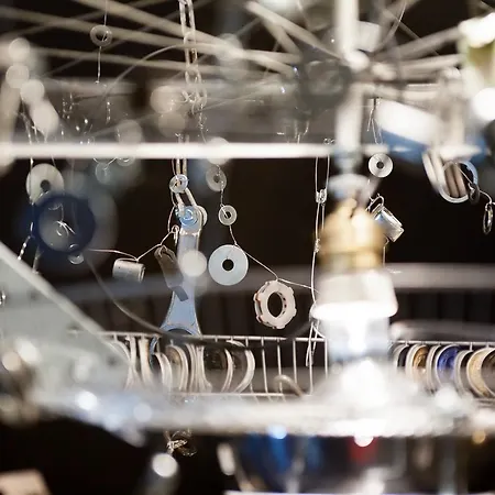 Hart & Art Gallery Hostel *