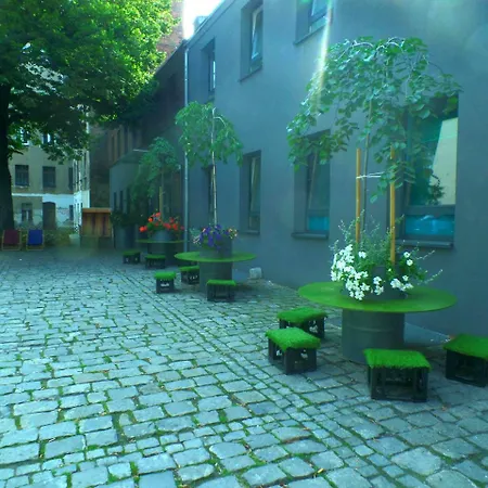 Hostel Hart & Art Gallery